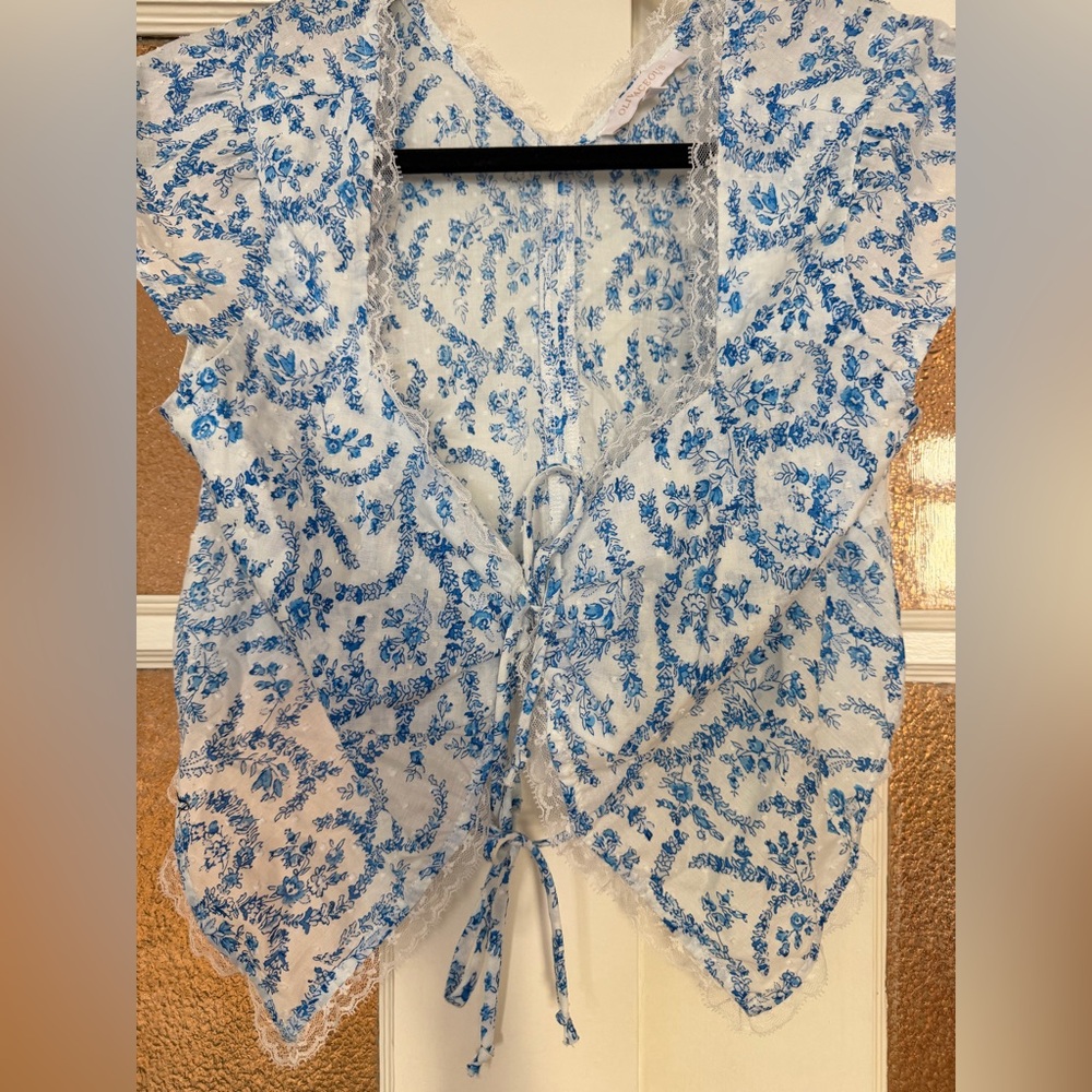 Floral Blue and White Women's Top